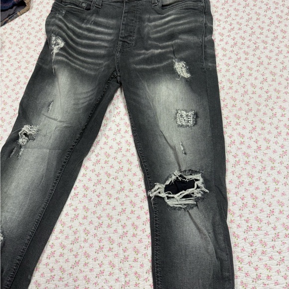 Random Jeans - Picture 2 of 15